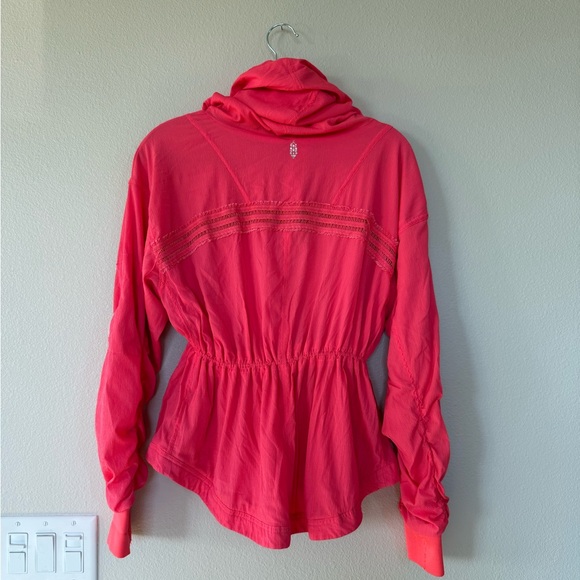 Free People Movement Pink Hooded Lightweight Jacket- Sz Small - Picture 3 of 4